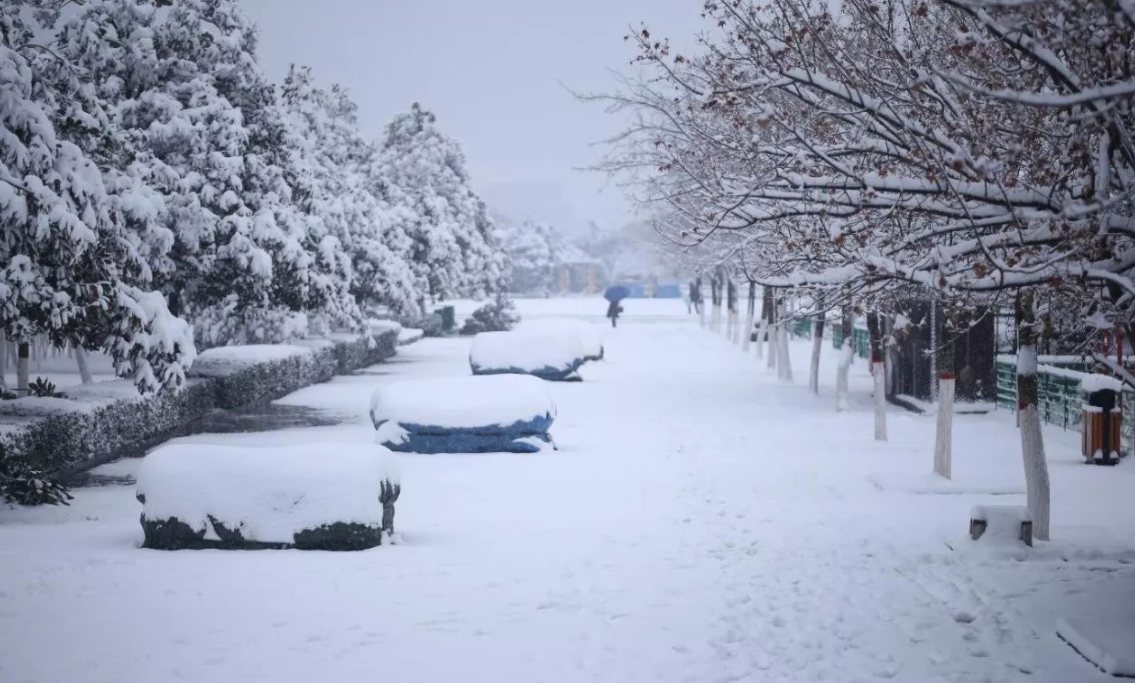中東部氣溫將大面積刷新下半年來新低 東北謹(jǐn)防強(qiáng)降雪致災(zāi)